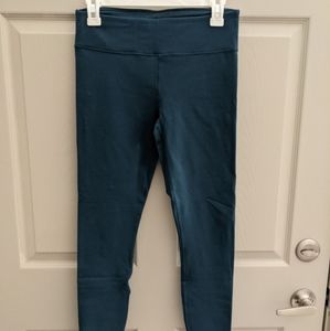 Fabletics Motion365 Mid-Rise Teal 7/8 Legging